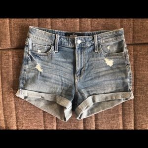 Hollister High-Waisted Shorts